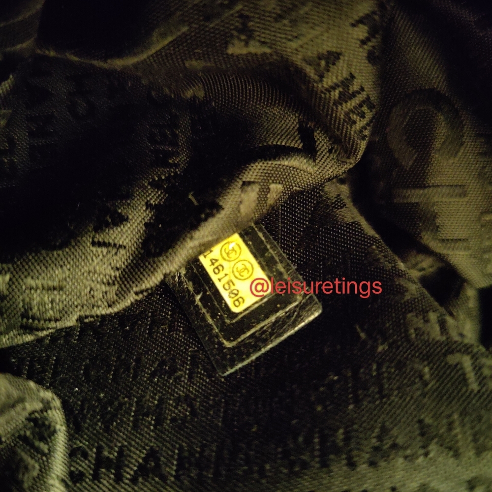 Chanel Black Leather Shoulder Bag - Picture 4 of 5